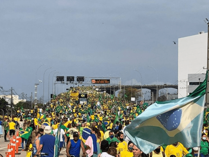 Manifestação bolsonarista reuniu público de 100 mil pessoas segundo a