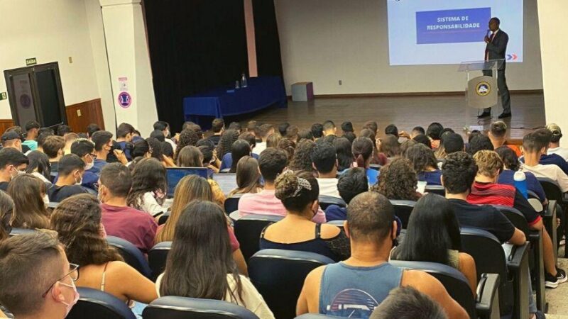 Procon realiza ações do dia Consumidor em Vila Velha