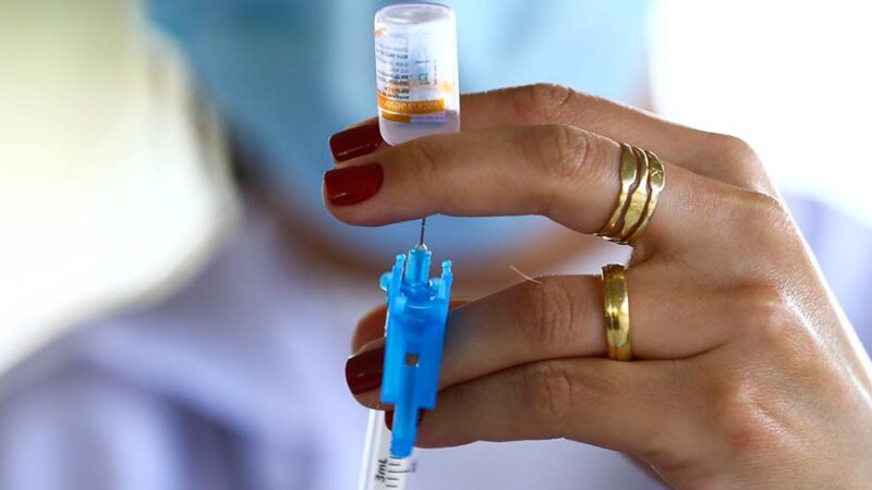 Serra abre 3.811 vagas de vacina contra a Covid-19