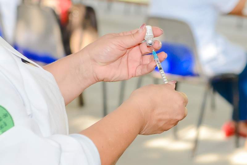 ​Mais de 15 escolas recebem vacinação para crianças e adolescentes em Vila Velha