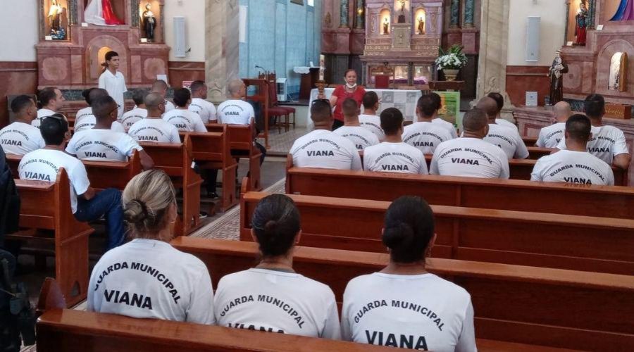 Guardas Municipais de Viana participam de capacitação turística em Vila Velha