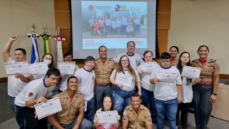 Corpo de Bombeiros do Espirito Santo realiza formatura da Brigada 21