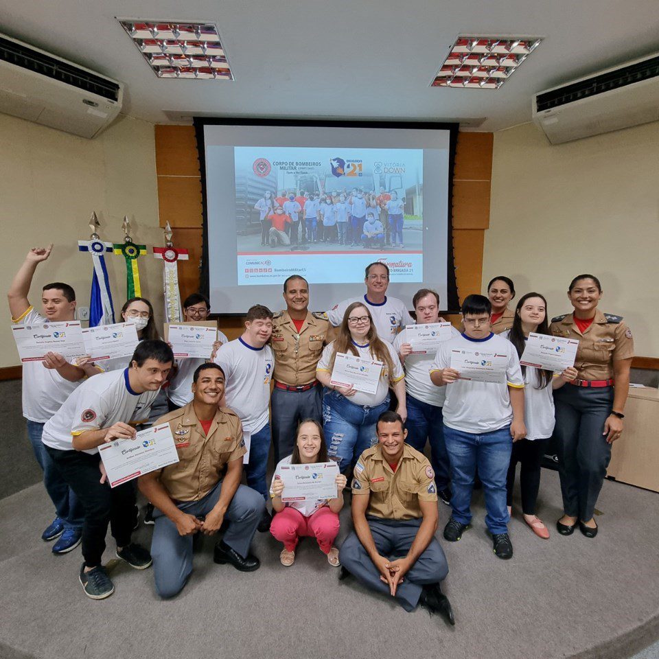 Corpo de Bombeiros do Espirito Santo realiza formatura da Brigada 21