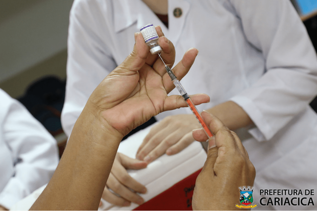 Vagas abertas para vacinação em Cariacica contra gripe e Covid-19