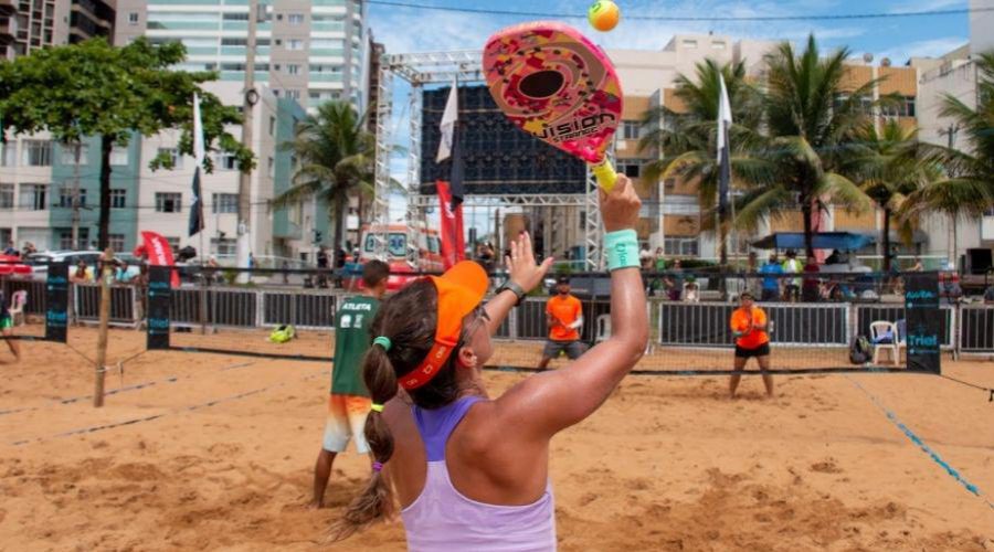Vila Velha realiza mundial de beach tennis nas areias da Praia da Costa