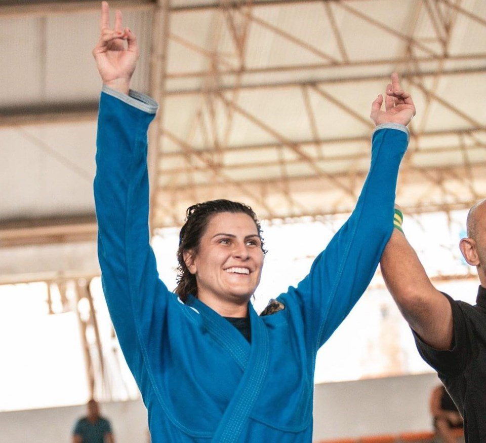 Bolsa Atleta: Fernanda Mazzelli conquista três medalhas em campeonato de jiu-jitsu em Salvador