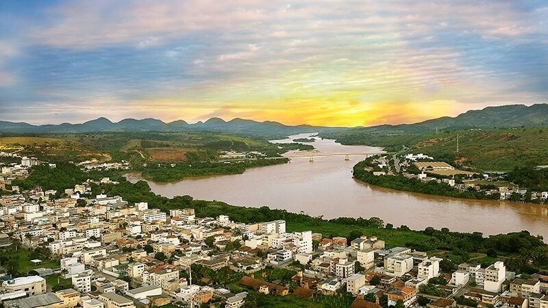 “Colatina Por Cima” Biblioteca recebe exposição Erica Pertel e Renato Sabaini