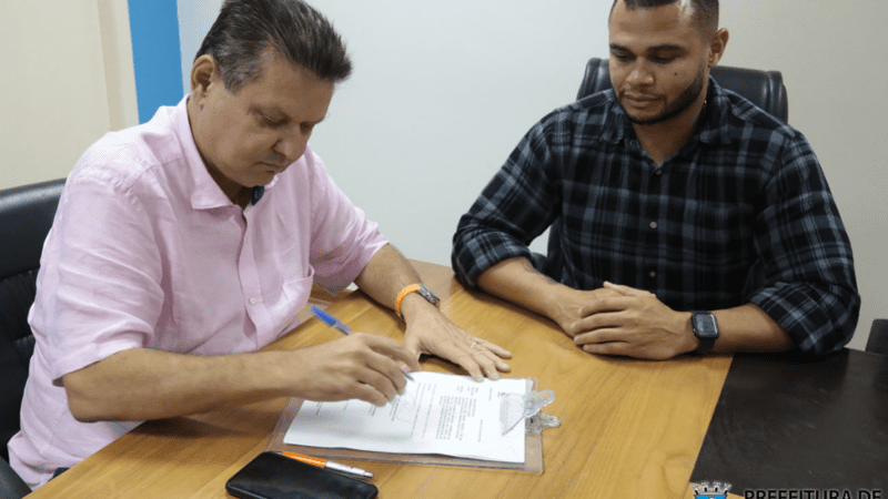Assinada ordem de serviço em Cariacica para pavimentação e drenagem no bairro Vale dos Reis