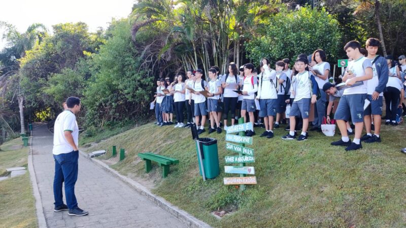 Estudantes de Guarapari estão realizando visitas ao Parque Natural Municipal Morro da Pescaria