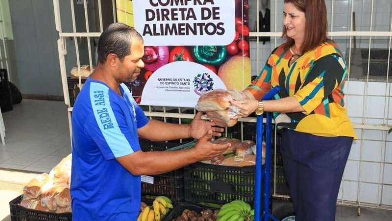 Projeto Compra Direta de Alimentos: Semas entrega cestas para pessoas em vulnerabilidade na Serra