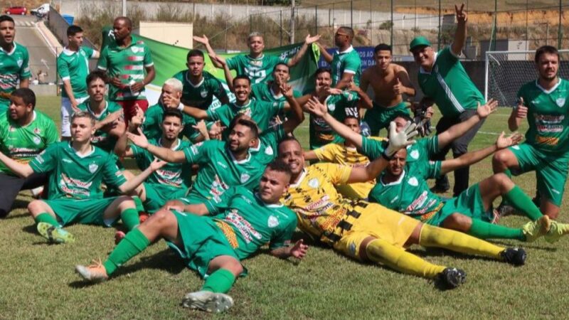 Grande final da Copa Viana reúne mais de 2 mil pessoas no Estádio Municipal