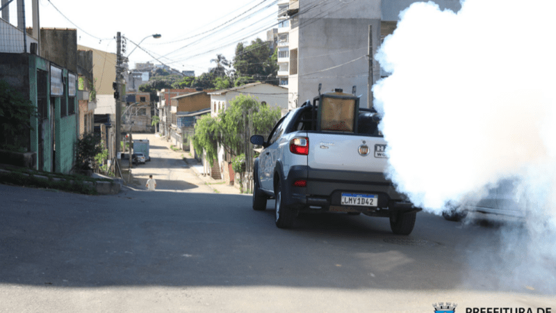 Carro fumacê circula por 32 bairros de Cariacica nesta semana