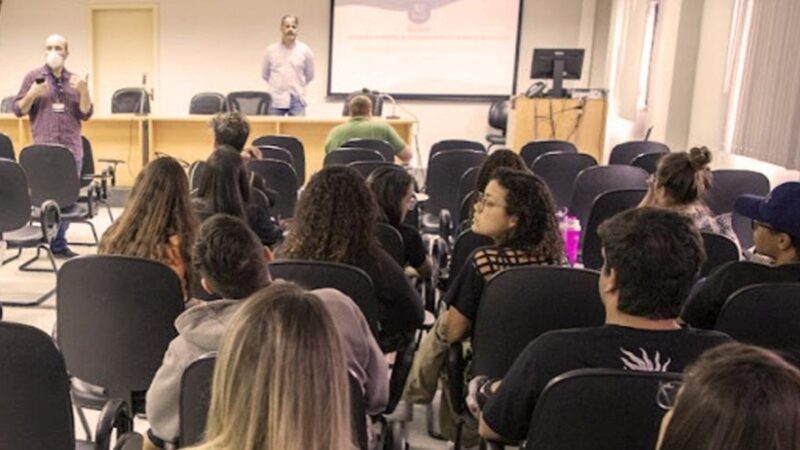 Prefeitura de Vila Velha faz palestra para estudantes e profissionais da arquitetura