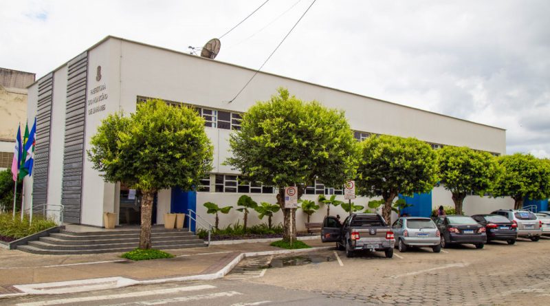 Expediente nos órgãos públicos municipais de Linhares será até às 12 horas nesta segunda (28)
