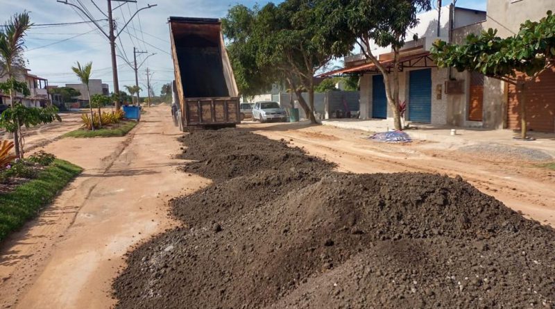 Prefeitura de Linhares realiza mutirão para recuperação de ruas e avenidas do Pontal do Ipiranga