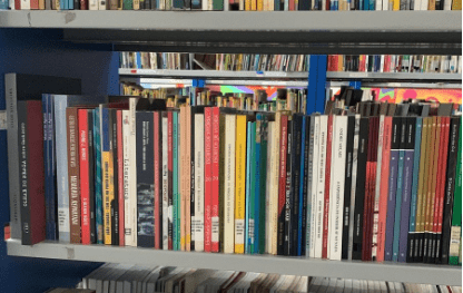 Biblioteca Madeira de Freitas é ponto de doação de livros para o Centro de Referência das Juventudes de Castelo Branco Cariacica