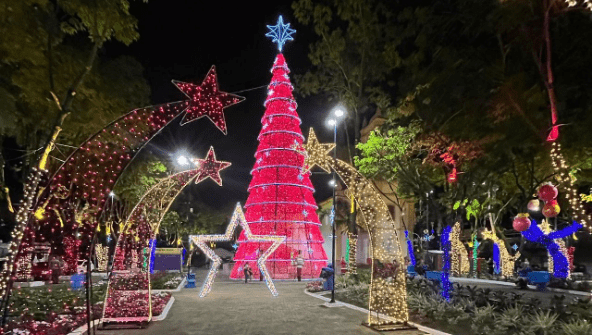 Natal Luz Cariacica 2022: confira onde estão as estruturas montadas e as Vilas do Papai Noel pela cidade