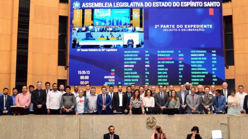 O Presidente da Assembleia Legislativa Marcelo Santos reúne prefeitos capixabas