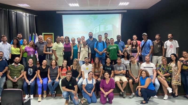 Setur participa de aula inaugural do curso de Guia de Turismo do Ifes em Piúma