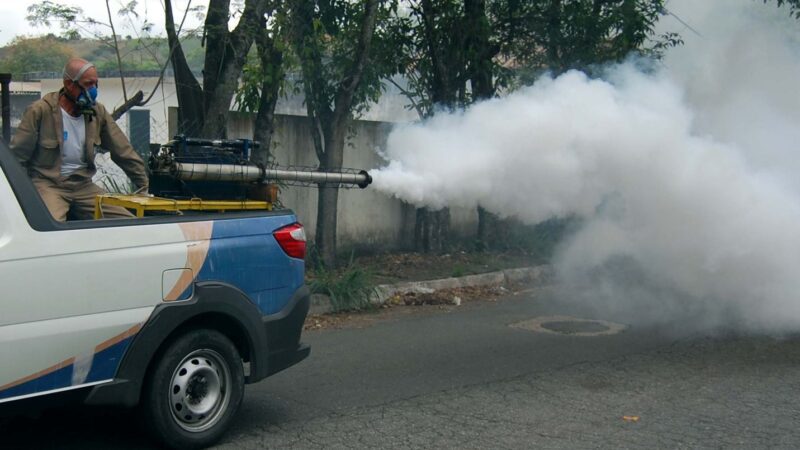 Prefeitura de Viana intensifica ações de combate aos mosquitos com novo cronograma de fumacê