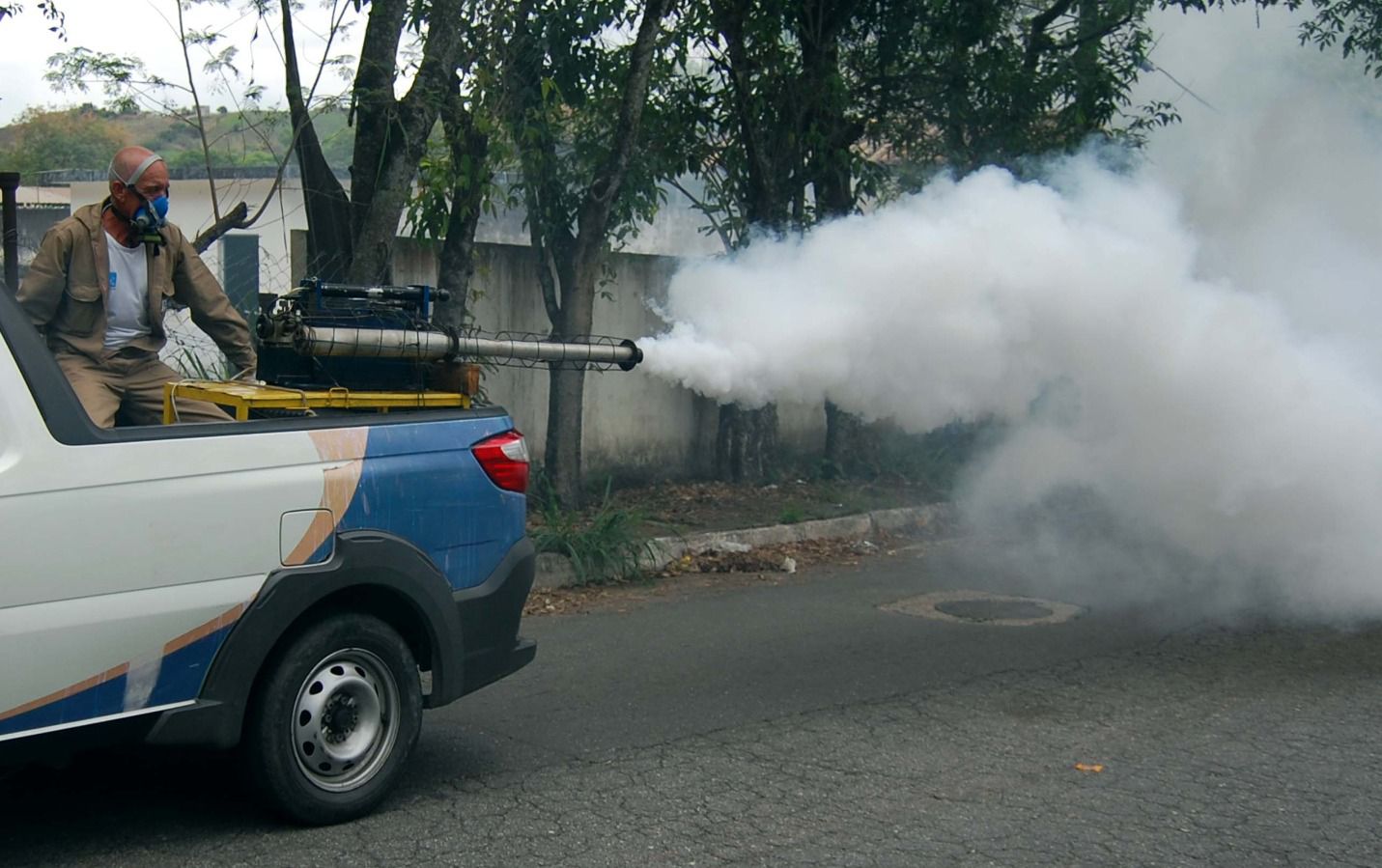 Prefeitura de Viana intensifica ações de combate aos mosquitos com novo cronograma de fumacê