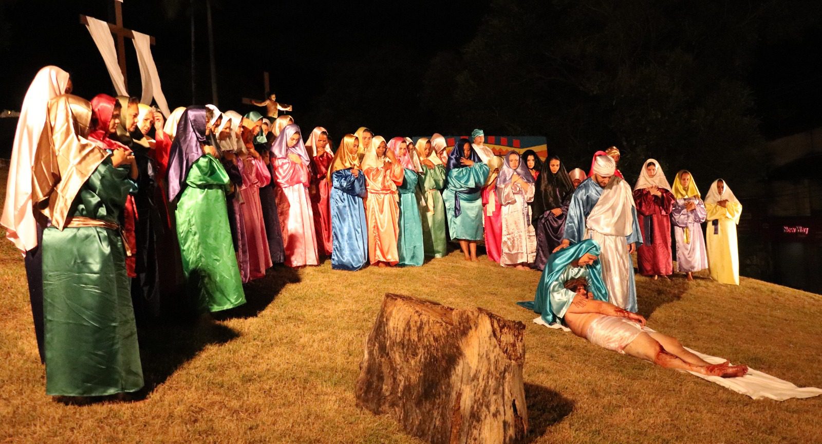 Viana realiza o maior espetáculo da Paixão de Cristo do Estado