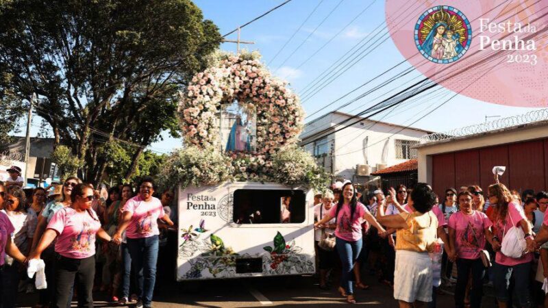 Fé e devoção marcam a tradicional Romaria das Mulheres em Vila Velha