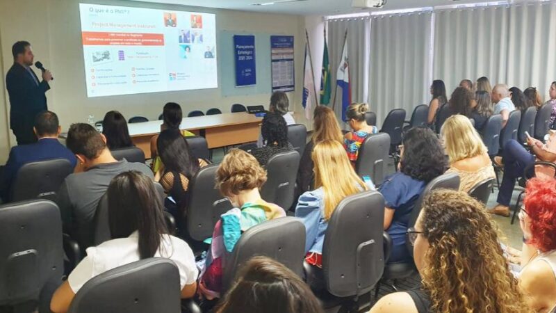 Técnicos participam de encontro estratégico sobre gerenciamento de projetos em Vila Velha
