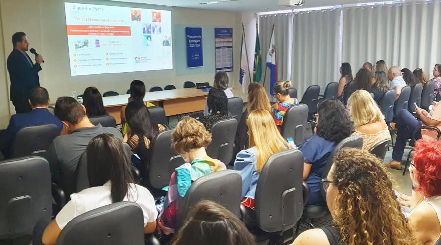 Técnicos participam de encontro estratégico sobre gerenciamento de projetos em Vila Velha