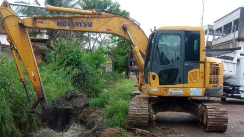 Secretaria de Serviços intensifica trabalhos preventivos de limpeza nos bairros Vila Capixaba e Santo Antônio em Cariacica