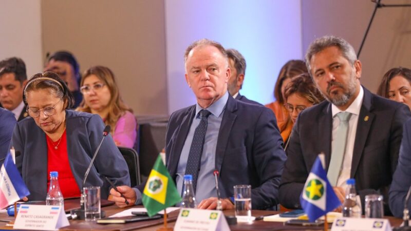 Renato Casagrande debate reforma tributária durante encontro do Fórum dos Governadores