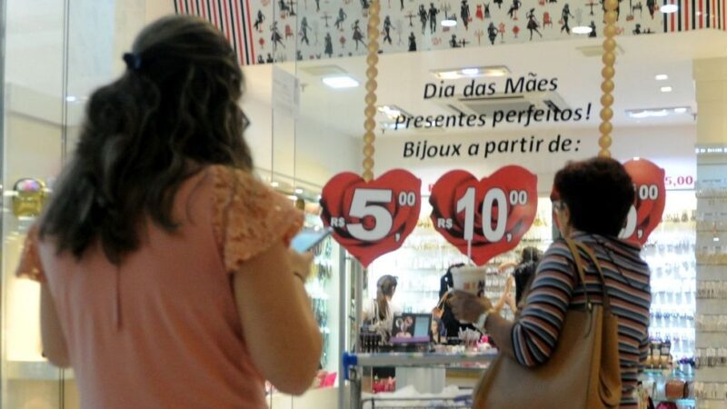 Procon Serra alerta para compras do Dia das Mães