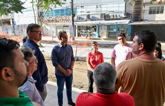 Obras de revitalização da Rua da Lama em Vitória estão dentro do cronograma de execução