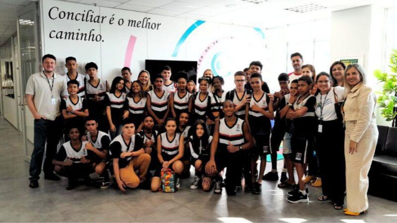 ​Programa realiza ações de educação para a cidadania em escolas de Vila Velha