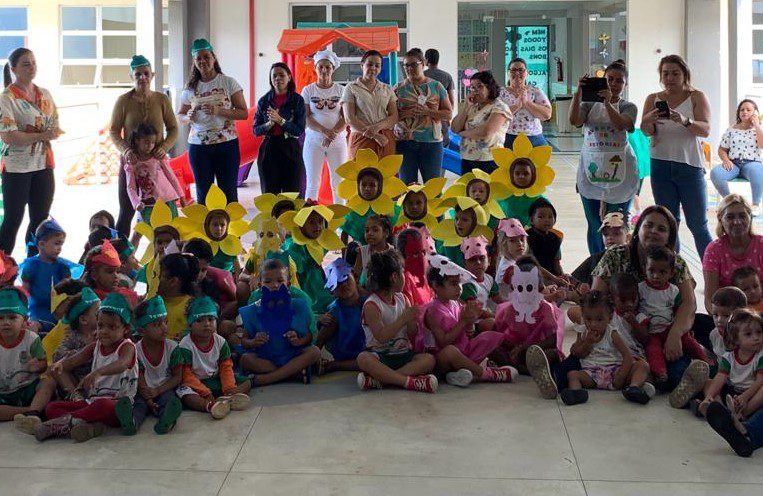 Projeto Maleta Viajante é realizado no CMEI Joana Chagas em Viana para estimular a leitura na infância