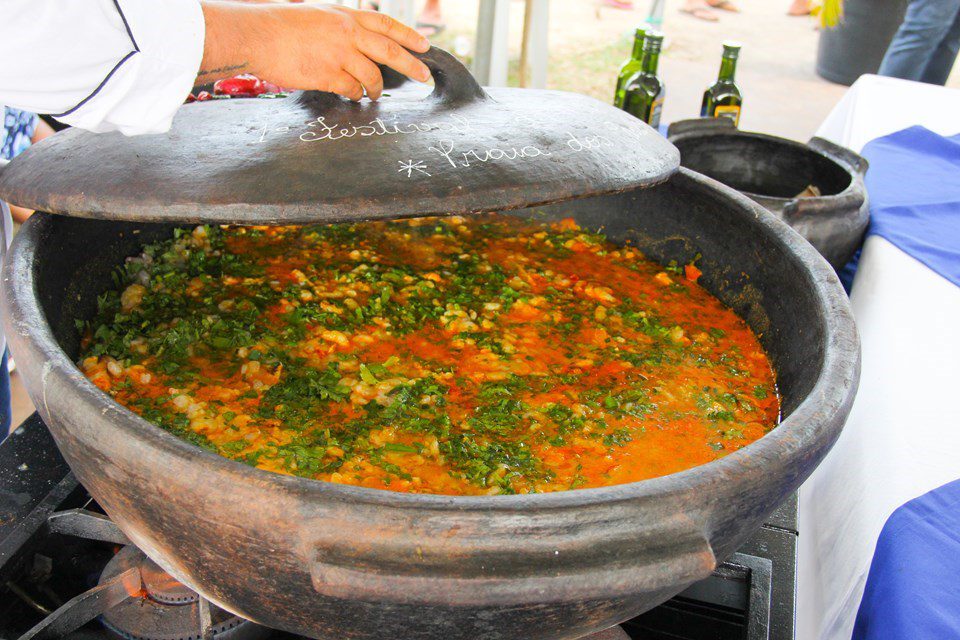 Conceição da Barra se prepara para fazer a maior moqueca do mundo