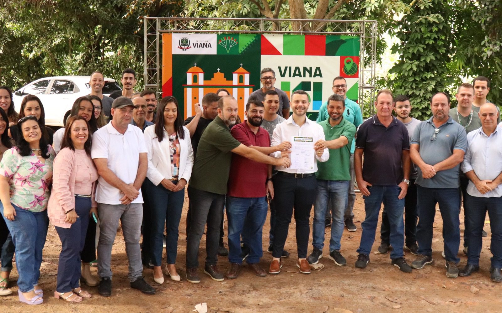 Ordem de serviço em Viana dá início à construção e reforma de três escadarias em Soteco e Areinha pelo programa Minha Rua Melhor