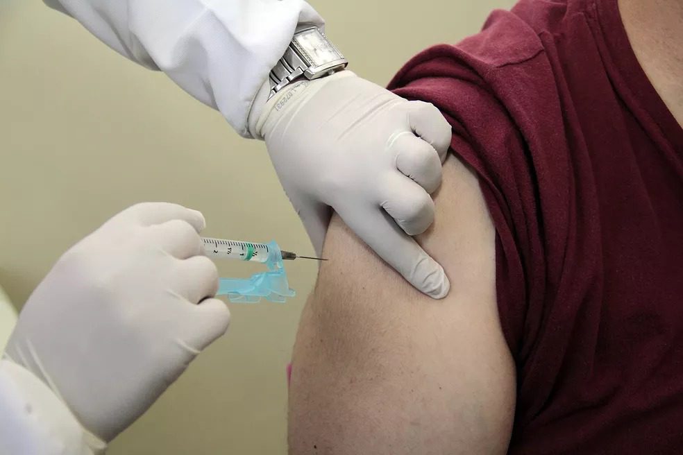 Cariacica tem 83,78% de cobertura vacinal contra a hepatite no mês de luta contra a doença