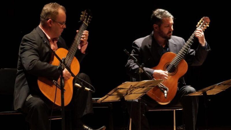 Igreja do Rosário na Prainha é palco de emocionante concerto de violões em Vila Velha