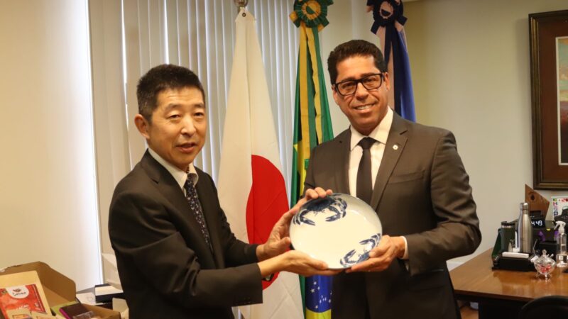 Cônsul Geral do Japão e Cônsul Cultural buscam fortalecer laços diplomáticos em visita à Assembleia Legislativa do ES