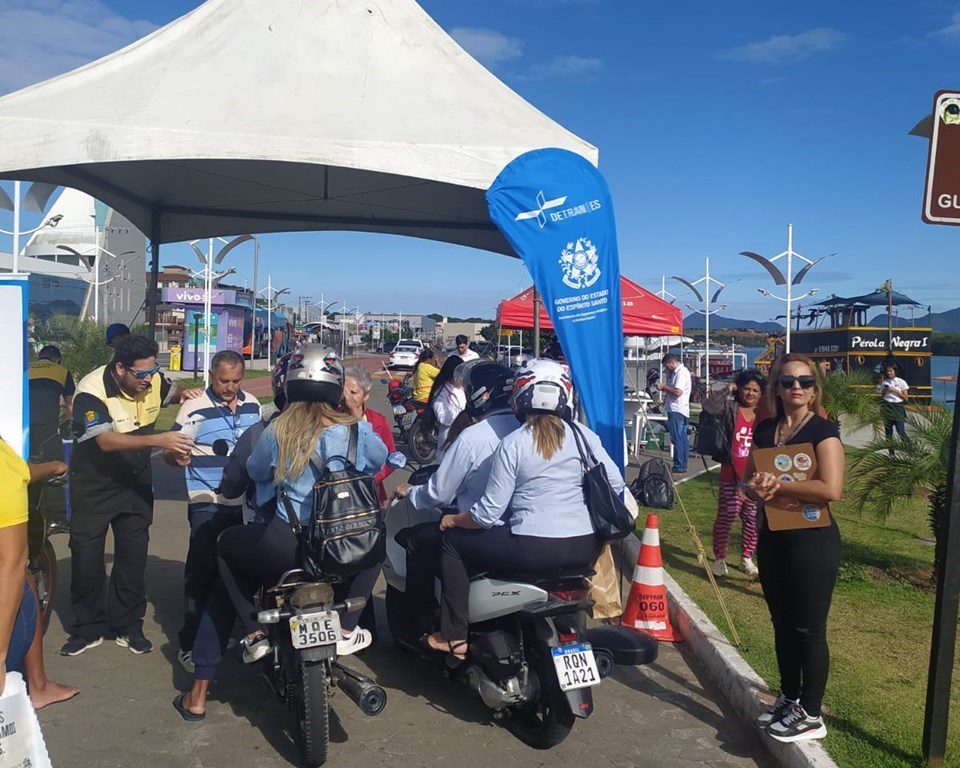 Detran|ES promove campanha de conscientização para motociclistas em cidades do interior