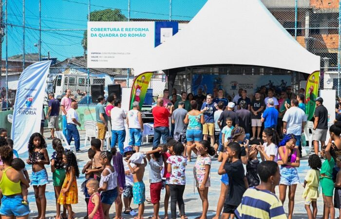 Prefeitura de Vitória inaugura Parque Kids e inicia obras de quadra coberta no Romão