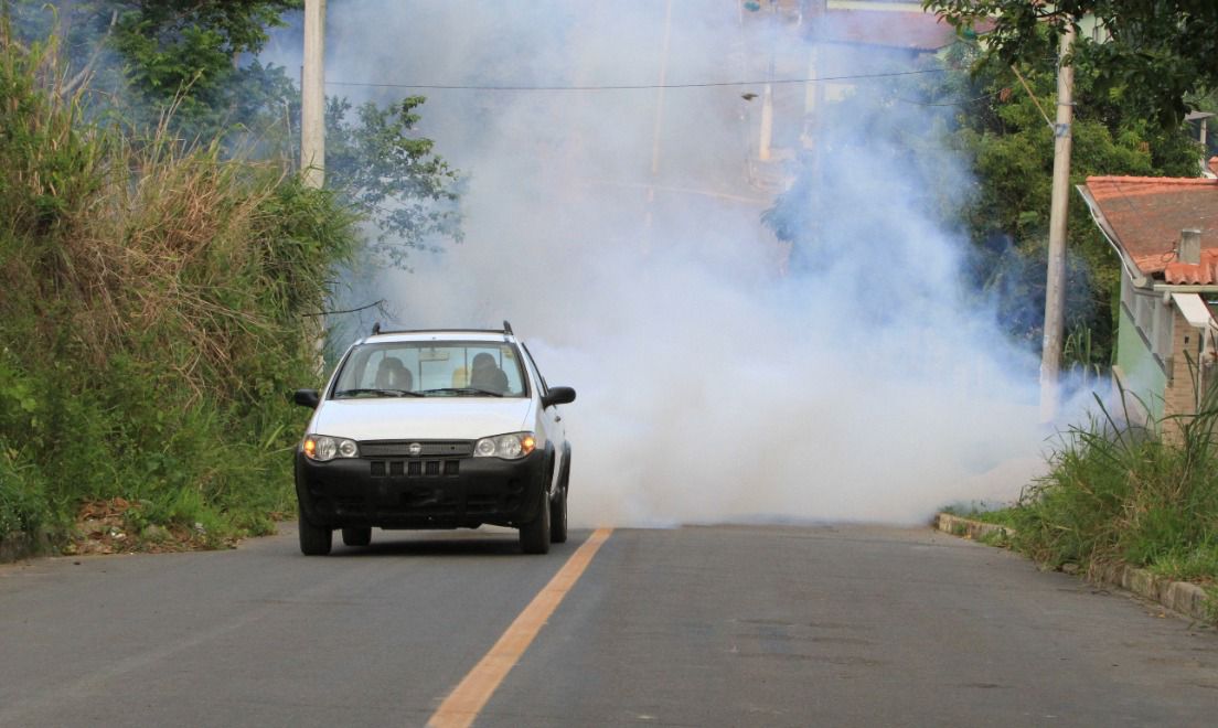 Carro fumacê circula por 29 bairros de Cariacica até a próxima sexta-feira (1º)