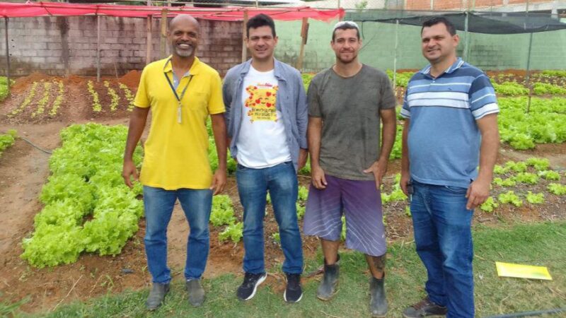 Prefeitura de Vila Velha promove encontro entre produtores rurais e supermercadistas para impulsionar negócios