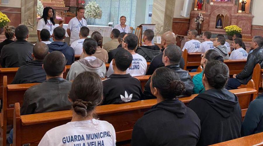 Guardas municipais em formação participam de capacitação turística em Vila Velha