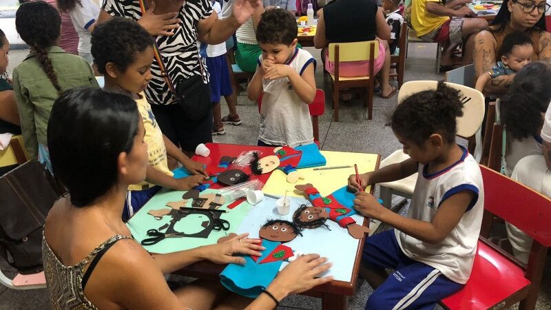 Oficina promove integração entre Cmei, famílias e comunidade em Vitória