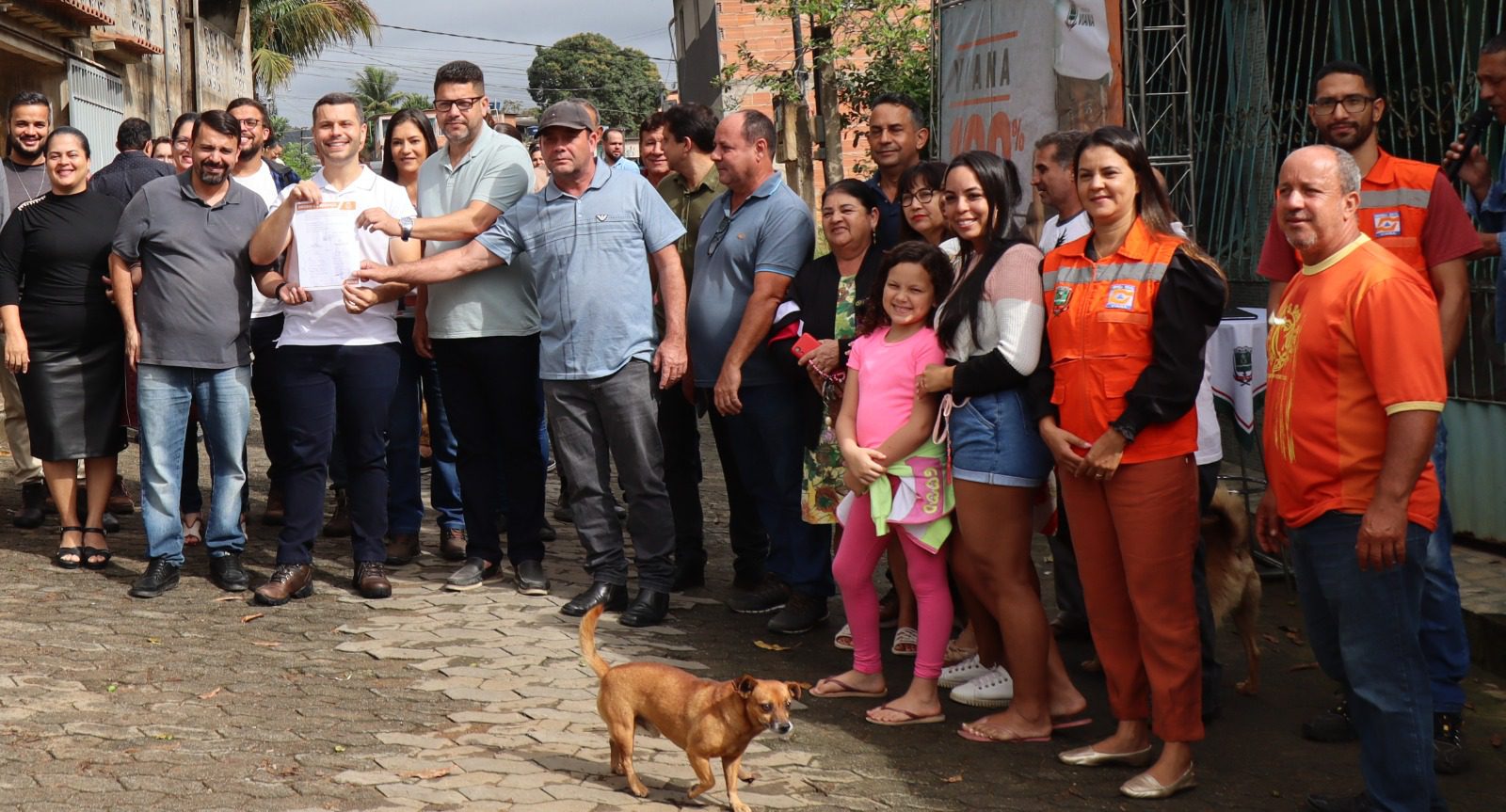 Maior programa de serviços em Viana transforma a rua de Nova Bethânia