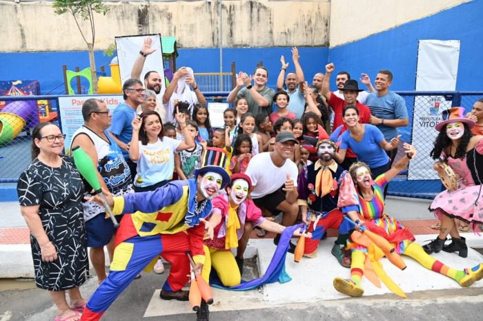 Moradores da Ilha do Príncipe celebram a inauguração da Praça e Parque kids