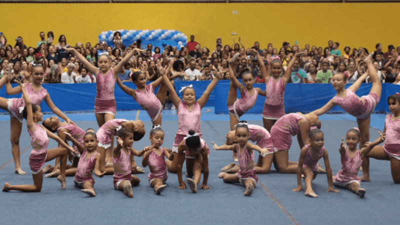 Festival de ginástica rítmica e balé encanta o público da Estação Cidadania-Esporte em Cariacica