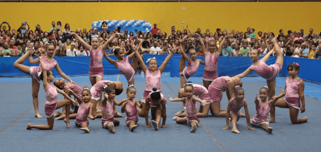 Festival de ginástica rítmica e balé encanta o público da Estação Cidadania-Esporte em Cariacica